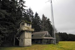 Photo found online on Wikipedia – Aircraft Warning Service Observation tower in Agnew, Washington built in 1941.